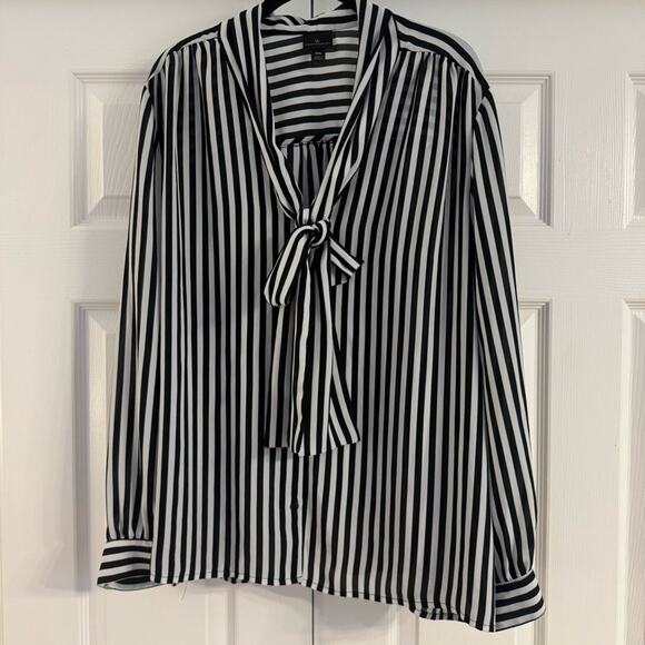 Worthington Women’s Black & White Striped Bow Tie Front Blouse Size XXL - Picture 5 of 9